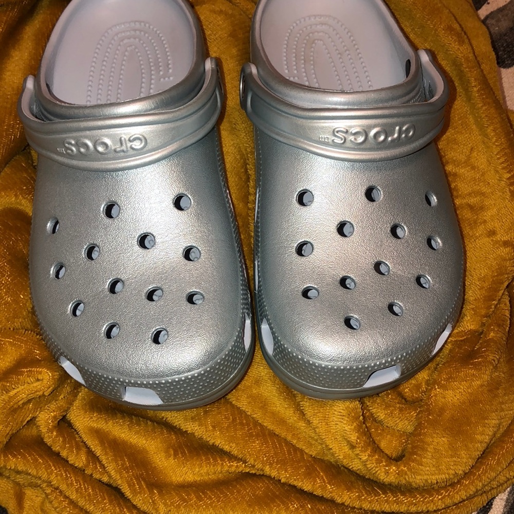Metallic crocs